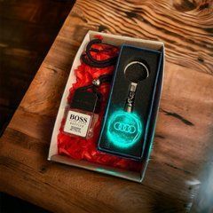 Подарочный набор AUDI LED брелок кристал + автопарфюм