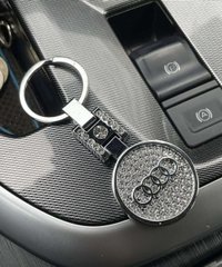 Брелок украшений кристаллами Swarovski с логотипом AUDI